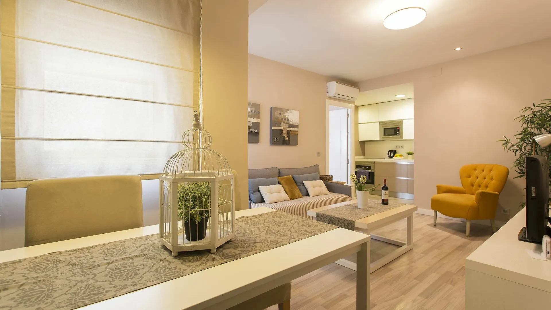 Tuanfitrion Suite Gran Via De Colon Granada 0*,  Spanien